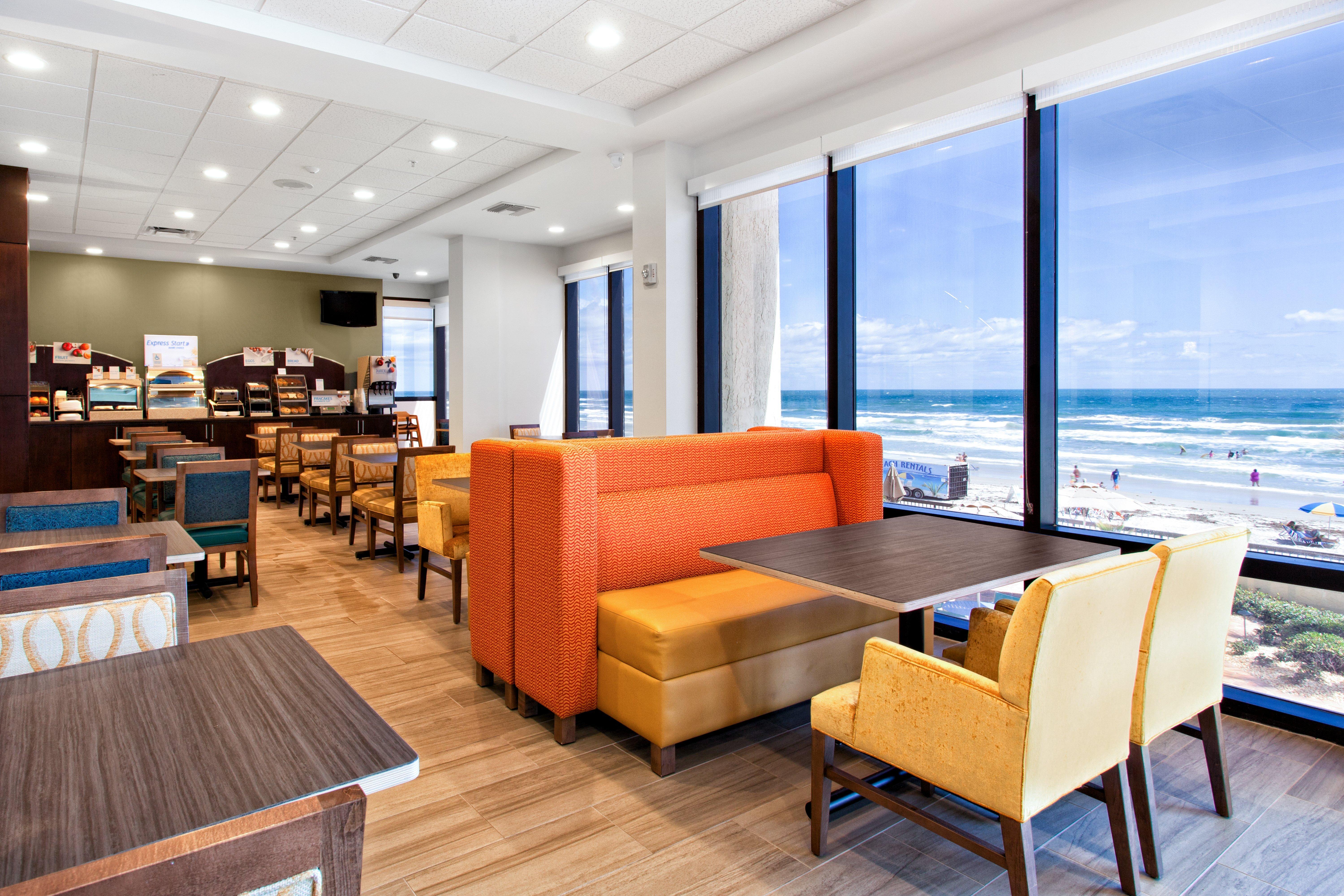 Holiday Inn Express & Suites Oceanfront Daytona Beach Shores By Ihg Luaran gambar
