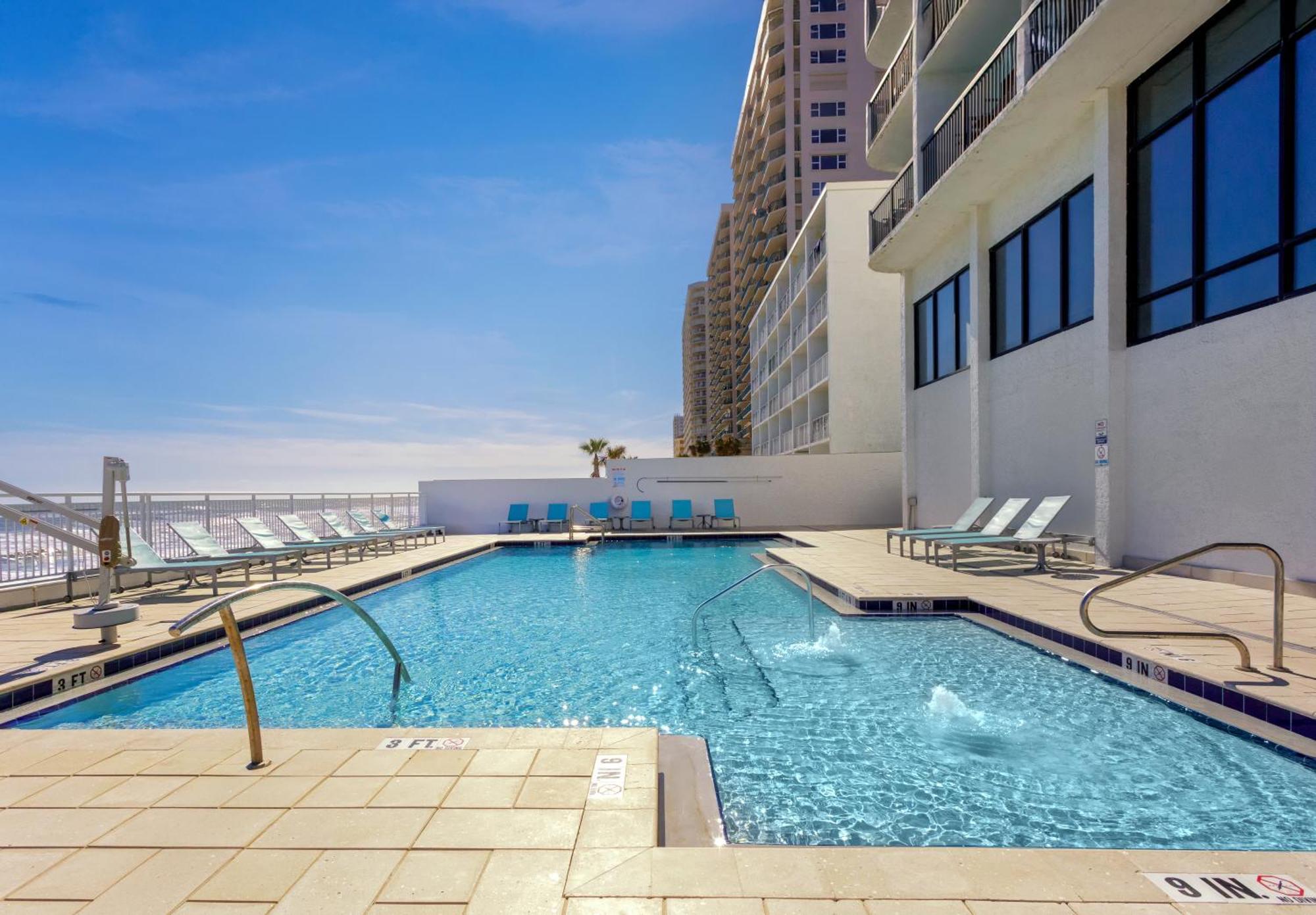 Holiday Inn Express & Suites Oceanfront Daytona Beach Shores By Ihg Luaran gambar