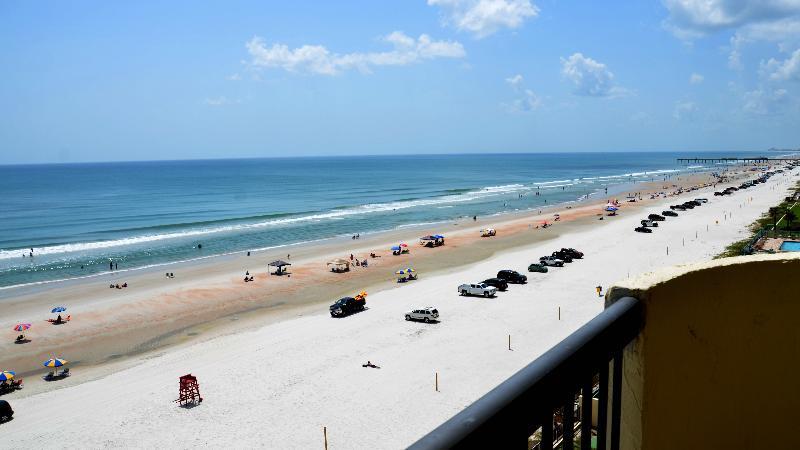 Holiday Inn Express & Suites Oceanfront Daytona Beach Shores By Ihg Luaran gambar